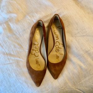 Only worn once - new tan Sam Edelman Flats